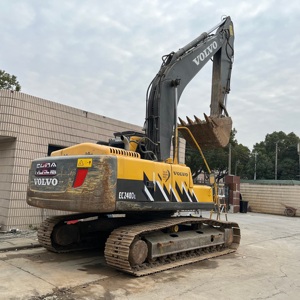 Excavatrice Volvo EC240DL d'occasion en bon état, composants principaux comprenant le moteur, la pompe avec accessoires, la benne, le moteur de marque Cat - Product Image 2