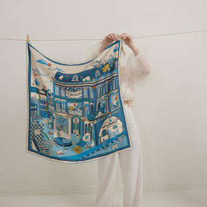 ผ้าพันคอไหมซาตินพิมพ์ลายดิจิทัล ดีไซน์หรูหรา รูปทรงสี่เหลี่ยมผืนผ้า ผ้าคลุมศีรษะฮิญาบผ้าไหมแท้ 100% ผ้าพันคอไหมพิมพ์ลายตามสั่ง - Product Image 3