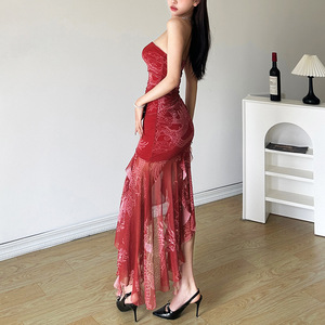 Nuovo Abbigliamento Primaverile <span class=keywords><strong>da</strong></span> <span class=keywords><strong>Donna</strong></span>, Abito Aderente Tinta Unita con Spalle Scoperte e Stampa alla Moda - Product Image 4
