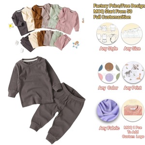 Fabricant de vêtements pour enfants, style personnalisé, MOQ faible, ensemble de vêtements pour enfants, haut et pantalon en tricot uni, vêtements pour bébés et tout-petits, automne - Product Image 1