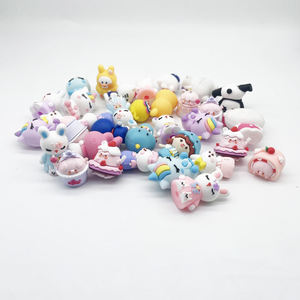 Vendita calda fai da te penna con perline multistile unicorno personalizzato in PVC 3D cartoni animati ciondoli focali penna Topper giocattolo Capsule di plastica artigianato - Product Image 5