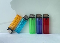 Vente en gros d'allume-cigare électronique Jet Flame briquet à gaz rechargeable moderne classique coupe-vent pour cadeaux d'affaires