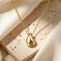 Collier en forme de larme plaqué or 14 carats en laiton, vente chaude |   Pendentif goutte d'eau en pierre vertes facettées |   Chaîne délicate pour clavicule pour femmes