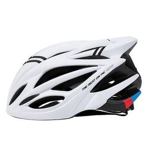 <span class=keywords><strong>Casque</strong></span> de vélo de sécurité personnalisé OEM Dual Sport Lumière de vélo adulte universelle pour hommes et femmes Casques de cyclisme de ville - Product Image 1
