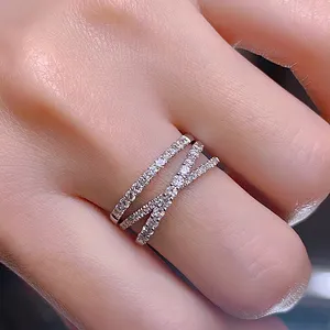 18K Gold Diamond Ring Women's Wedding Engagement Ring High Fashion Crossover Design