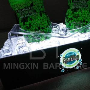 Soporte de exhibición LED de doble botella Diseño de cubitos de hielo refrescante Soporte de exhibición de bebidas Accesorios de exhibición de bebidas promocionales - Product Image 6