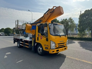 <span class=keywords><strong>Camion</strong></span> nacelle télescopique ISUZU KV100 4x2 33m Euro 3 130HP Diesel pour l'entretien municipal - Product Image 3