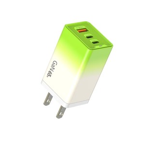 Cargador de Pared USB-C de 15W con 3 Puertos USB para Teléfono Móvil - Product Image 1