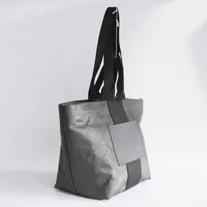 Advanced Customization Reusable Heavy Duty Dupont Coated Duffle Shopping Bag Washable Tyvek Paper Women's Tote Bag With Zipper