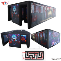 Labyrinthe gonflable noir effrayant 11x4m, maison hantée d'Halloween avec toit, thème citrouille ensanglantée, jeu sportif à vendre