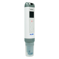 Analyseur multifonctionnel de type stylo pour tester la qualité de l'eau, avec fonctions de test de pH, ORP, conductivité, TDS, salinité et température.