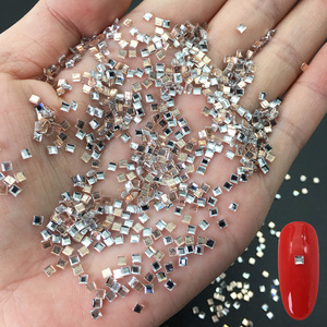 热销水钻玫瑰金底座白色钻石不规则形状美甲宝石，指甲装饰 - Product Image 2