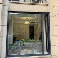 Nouvelles fenêtres à battants en aluminium, modernes, personnalisées, avec micro-ventilation, grand isolation phonique, verre fixe, du sol au plafond