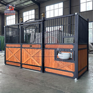 Idées pour un mini-écurie : mangeoire à foin pour chevaux et barres pour couvertures, portes coulissantes pour boxes à chevaux fournies - Product Image 5