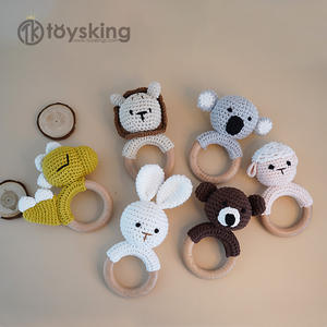 Juego <span class=keywords><strong>de</strong></span> Sonajeros <span class=keywords><strong>de</strong></span> Animales <span class=keywords><strong>de</strong></span> Dibujos Animados Tejidos a Mano - Lindos Juguetes Sensoriales <span class=keywords><strong>de</strong></span> León, Elefante, Conejo, Hipopótamo y Pingüino para Bebés - Product Image 4