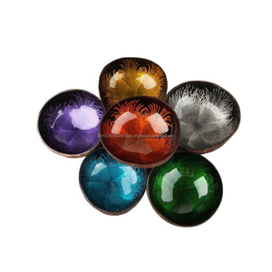 Juego de cuencos hechos a mano de cáscara de coco ecológicos al por mayor, Producto popular hecho en Vietnam con laca natural - Product Image 6