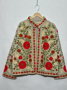 Veste florale brodée à la main pour femme, manches longues, col rabattu, style printemps, chic prairie, en coton tissé, vente en gros - Product Image 4