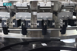 Ligne de production clé en main pour le remplissage haute efficacité de bouteilles en verre d'India <span class=keywords><strong>Pale</strong></span> <span class=keywords><strong>Ale</strong></span> (<span class=keywords><strong>IPA</strong></span>) de qualité supérieure, brassée artisanallement, avec contrôle PLC - Product Image 2