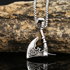 Yunnique-collar con colgante de hacha vikinga de acero inoxidable, joyería de moda de estilo Retro Unisex para hombres y mujeres - Product Image 2