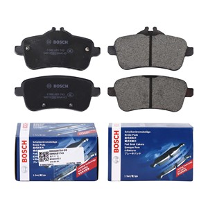 Plaquettes de frein de haute qualité sans poussière ni bruit pour Mercedes-Benz M278 X166 GL500 Système de freinage 0004208704 0064203520 - Product Image 5