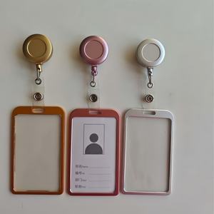 <span class=keywords><strong>Porte</strong></span>-cartes Professionnel Métallique <span class=keywords><strong>avec</strong></span> Enrouleur de <span class=keywords><strong>Badge</strong></span> Rétractable en Plastique pour Personnel Hospitalier, Travailleurs Médicaux et <span class=keywords><strong>Clip</strong></span> Étui Carte d'Identité - Product Image 5