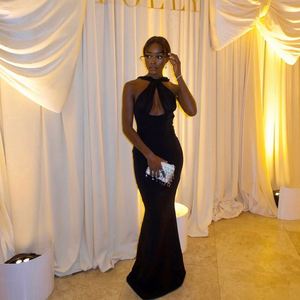 Dropshipping <span class=keywords><strong>2025</strong></span> mùa xuân mới thời trang và sexy backless cao Eo Túi mông rắn màu Ăn mặc - Product Image 1