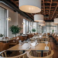Projet commercial léger Ensemble complet de meubles de table et chaise de restaurant en bois et en cuir moderne de luxe