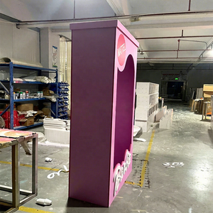 Vetrina Espositiva in Acrilico a Grandezza Naturale per Bambole <span class=keywords><strong>Rosa</strong></span>, Box Fotografico a Grandezza Umana, Espositore Personalizzabile per Eventi, Decorazione con Forma e Colore Personalizzati - Product Image 4