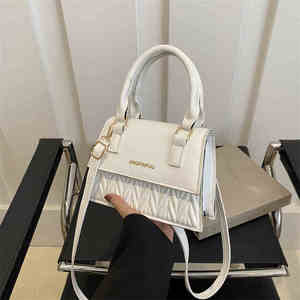 Túi đeo vai nữ thời trang và đa năng phong cách đơn giản túi vuông nhỏ khóa retro Túi đeo chéo lấp lánh - Product Image 4