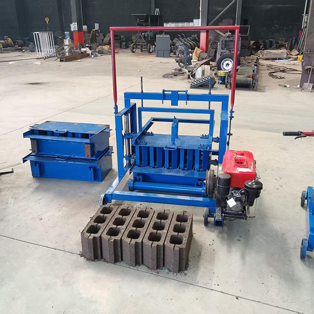 Movable Mobile Diesel Engine Egg Laying Concrete Hollow Block Making Solid Moving Brick Making Machine