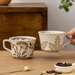 Tasse à café en terre cuite peinte à la main avec motif floral en relief, style vintage unique, peinture sous-glaçure, pour la maison ou le bureau - Product Image 5