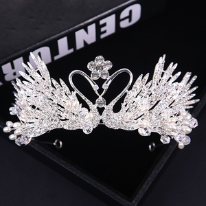 Nouvelle conception d'accessoires de mariage en forme de cygne pour la mariée, fabrication soignée, ensemble de bijoux raffiné, diadème, couronnes de diamants pour les reines, diadèmes - Product Image 3