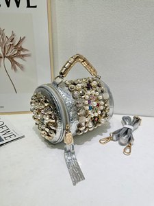Sac à main de luxe motif crocodile avec perles et strass faits main, sac à main tendance pour femme, sac coussin haut de gamme pour femme - Product Image 2