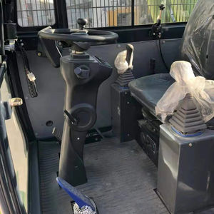 เครื่องตักอ้อยใช้ในฟาร์ม - Product Image 5