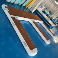 Quai de jet-ski en forme de E double rampe de ponton personnalisée quai marin gonflable pour plages côtières marinas amateurs de sports nautiques