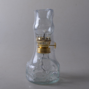 Lámpara de queroseno Mobil Vintage Retro antigua, vidrio de color elegante y mango de hoja de hierro engrasado, decoración del hogar, <span class=keywords><strong>linterna</strong></span> en caja - Product Image 2