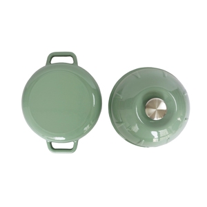 Four à pain en fonte émaillée vert sauge pastel, pot à pain vapeur bombé avec deux poignées - Product Image 6