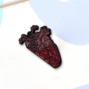 Diseño personalizado Metal esmalte Pin New Doctor Series corazón cerebro Logo diseño regalo dar Premio recuerdo esmalte suave solapa Pin - Product Image 1