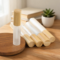Mini chaise de voyage avec hauteur réglable pour le camping, la plage et les pique-niques – Solution de siège confortable et relaxante (Tubes de brillant à lèvres)