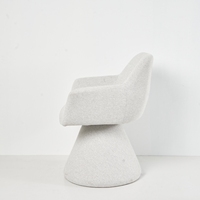 Fauteuil de salon moderne et élégant en tissu doux avec pieds en métal pour salon, chambre, appartement, hôtel