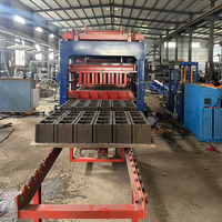 Machine de fabrication de briques creuses en béton et de pavés de couleur unie, entièrement automatique, à commande hydraulique PLC, pour la construction, modèle QT12-15