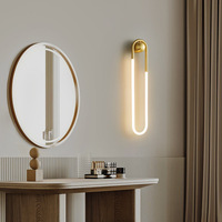 Applique murale LED minimaliste moderne en acrylique pour l'éclairage intérieur, décoration d'hôtel de luxe dans la chambre à coucher, le salon