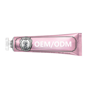 Dentifricio Sbiancante alla Menta MARVIS Italia, Alito Fresco a Lunga Durata, Rimuove Macchie Gialle e Scure, Pulizia Profonda, Cura Orale - Product Image 1