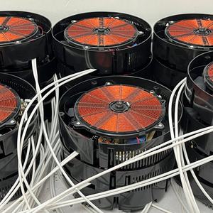 Cocina de Inducción Magnética de Tres Quemadores con Panel Táctil - Product Image 2