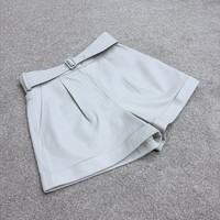 Shorts en cuir véritable de mouton blanc pour femme, avec ceinture et ourlet à revers, style décontracté pour le quotidien et la rue, direct usine