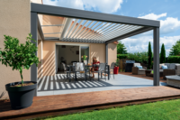Pergola bioclimatique motorisée en aluminium de haute qualité pour l'extérieur, nouvelle conception, imperméable, rétractable, à lames orientables