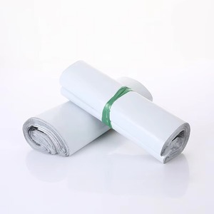 Sobre Acolchado Metálico Plateado de Alta Calidad, Ecológico, Resistente a Desgarros, para Envío de Ropa - Product Image 4