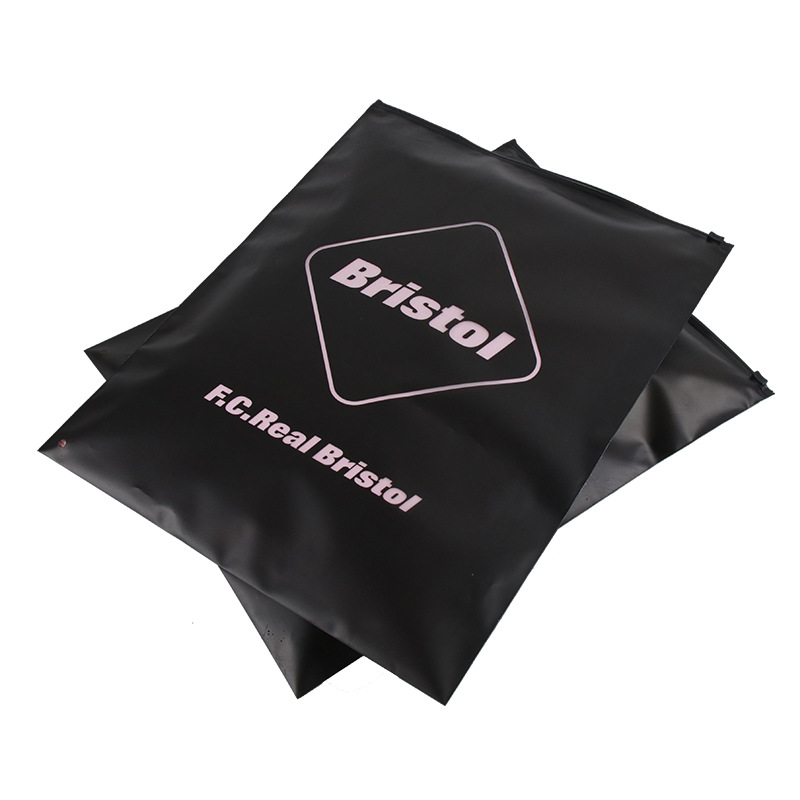 Saco De Empacotamento Ziplock preto, impressão personalizada do logotipo, sacos ecológicos do zíper do plástico do PE do vestuário