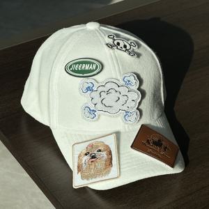 قبعات OEM عالية الجودة رياضية بتصميم سناب باك هيب هوب، بحافة مسطحة وستة ألواح، مع شعار مطرز ثلاثي الأبعاد بنقشة الفهد والنقاط والفواكه، قبعات مخصصة ملائمة 100% - Product Image 1