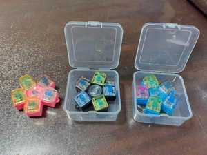 QF QF-1008 Teclado Mecánico LED Antiestrés, Llavero de Plástico para Mochilas Escolares, Unisex, Edades 5-13+ Años - Product Image 2